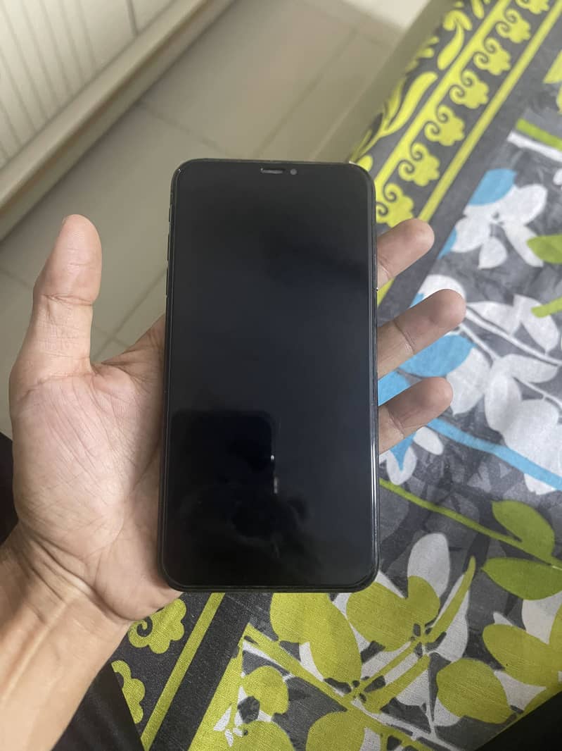 iPhone XS Max 3