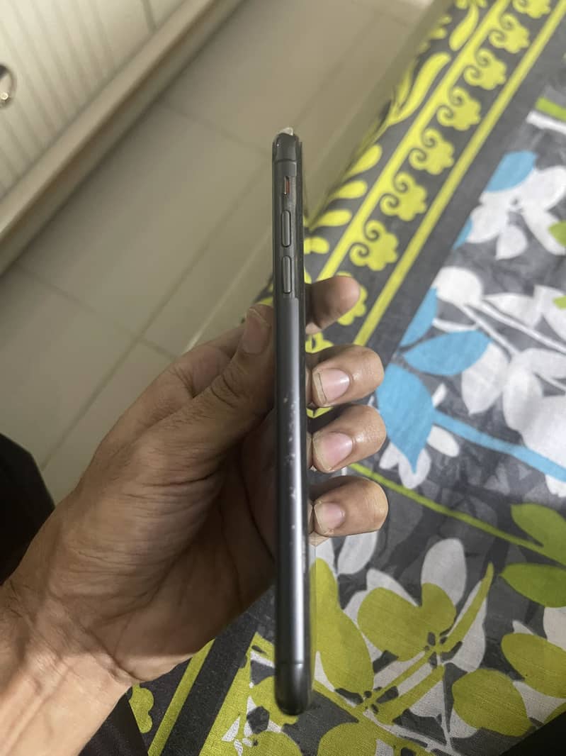 iPhone XS Max 4