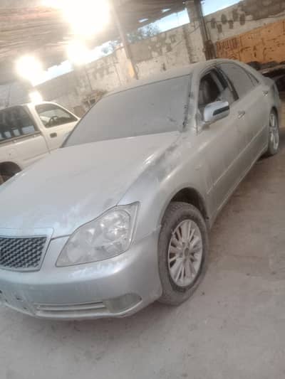 Toyota crown and mark x