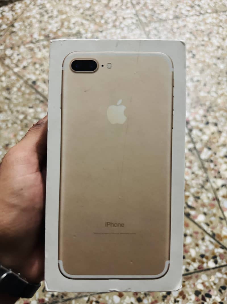 Apple iPhone 7 Plus 0