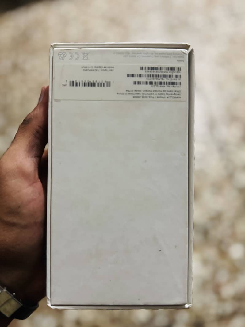 Apple iPhone 7 Plus 5
