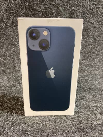 Apple iPhone 13