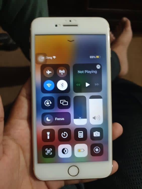 Apple iPhone 7 Plus 4