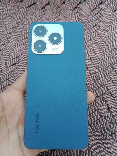 Realme C63