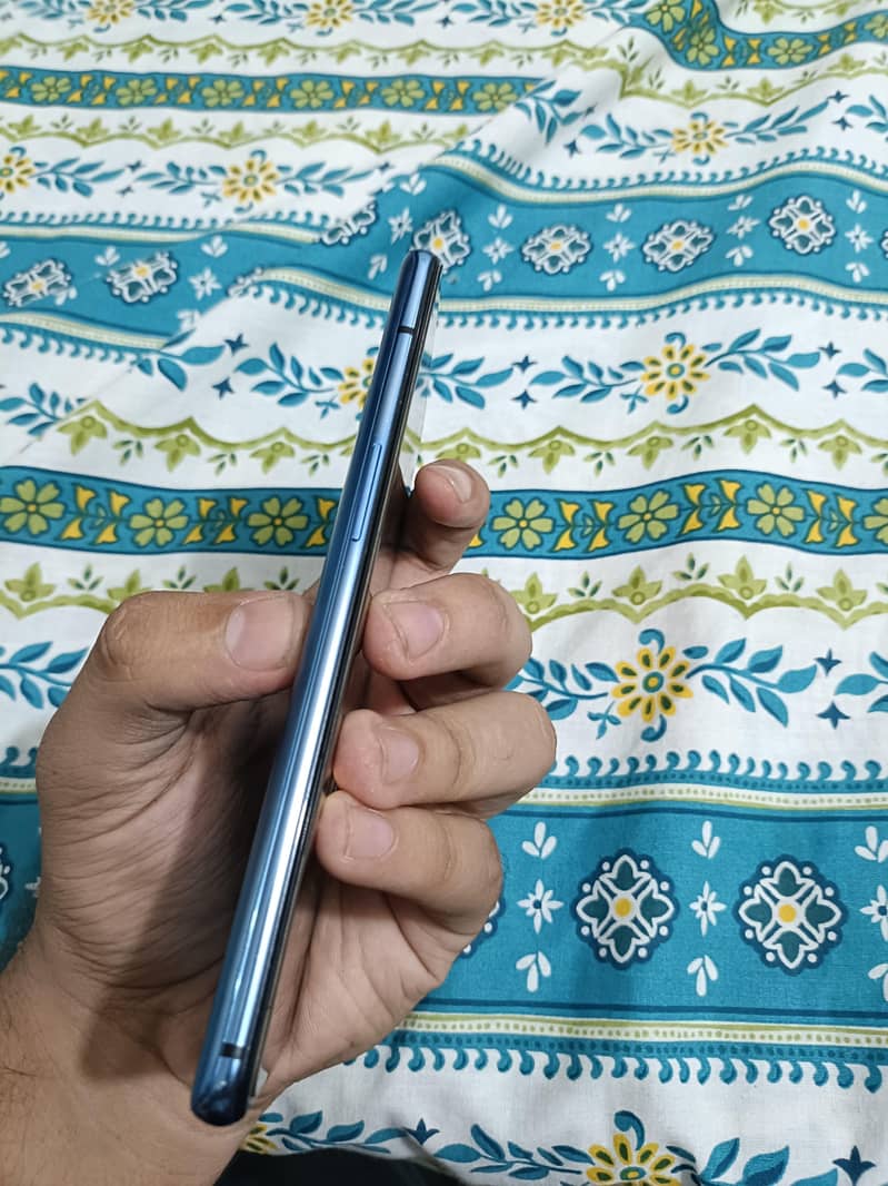 One Plus 7t 4