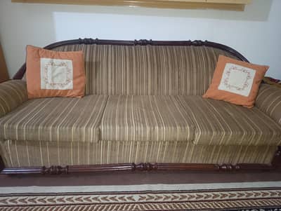 5 seater sofa set in pure shawa wood and moltif foam