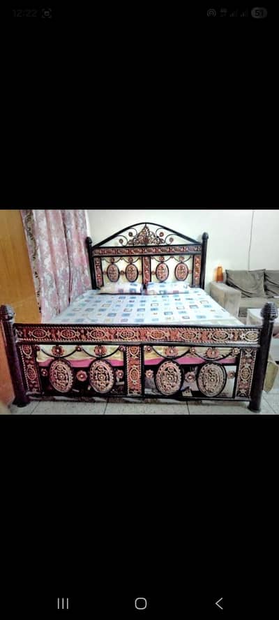 Iron black bed