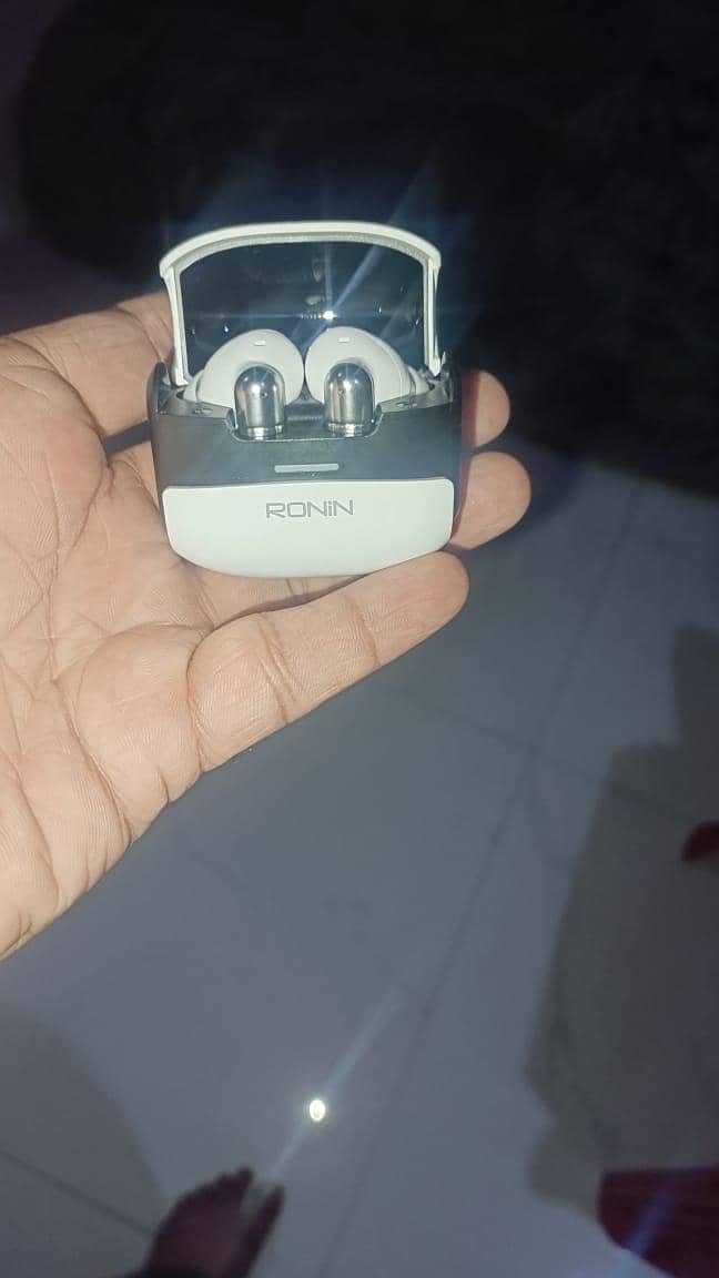 Ronin 0