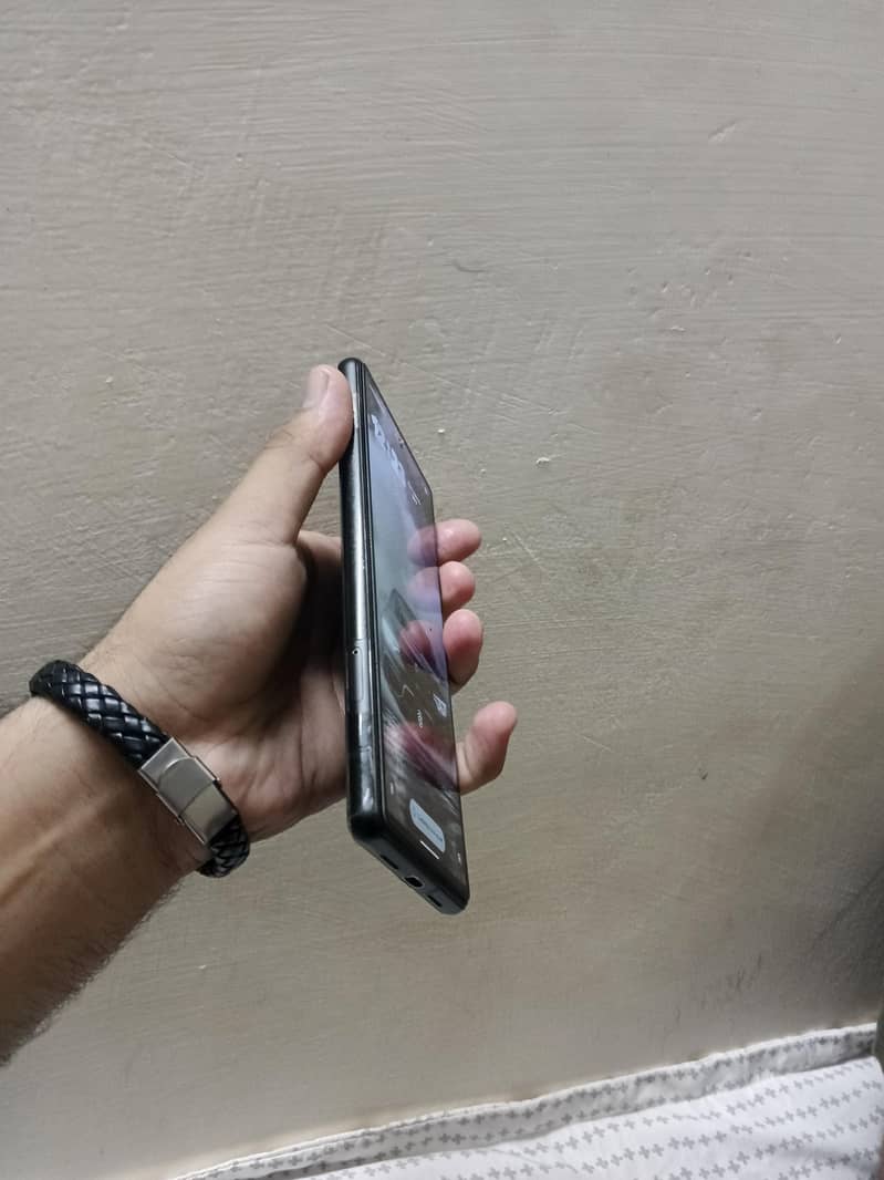 Google Pixel 6 5