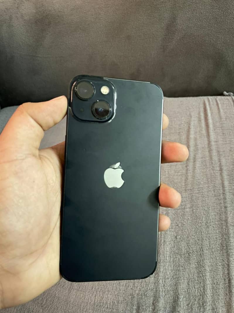 Apple iPhone 13 5