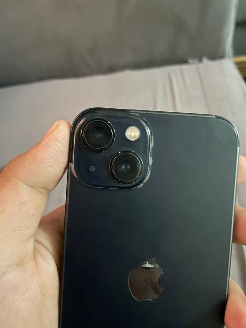 Apple iPhone 13 6