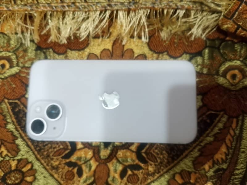 Apple iPhone 14 3