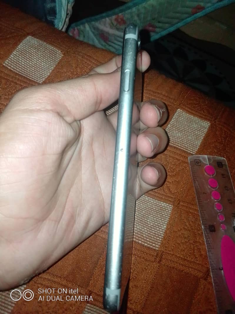 Apple iPhone 6 2