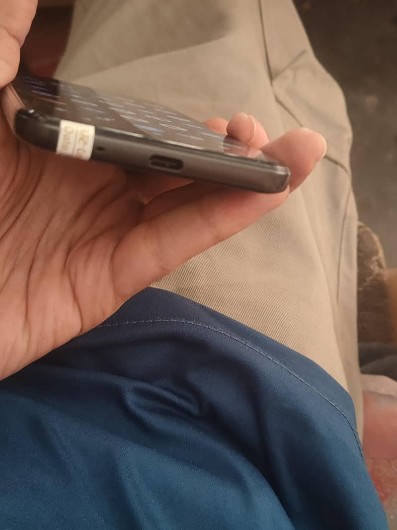 Nokia C200 2