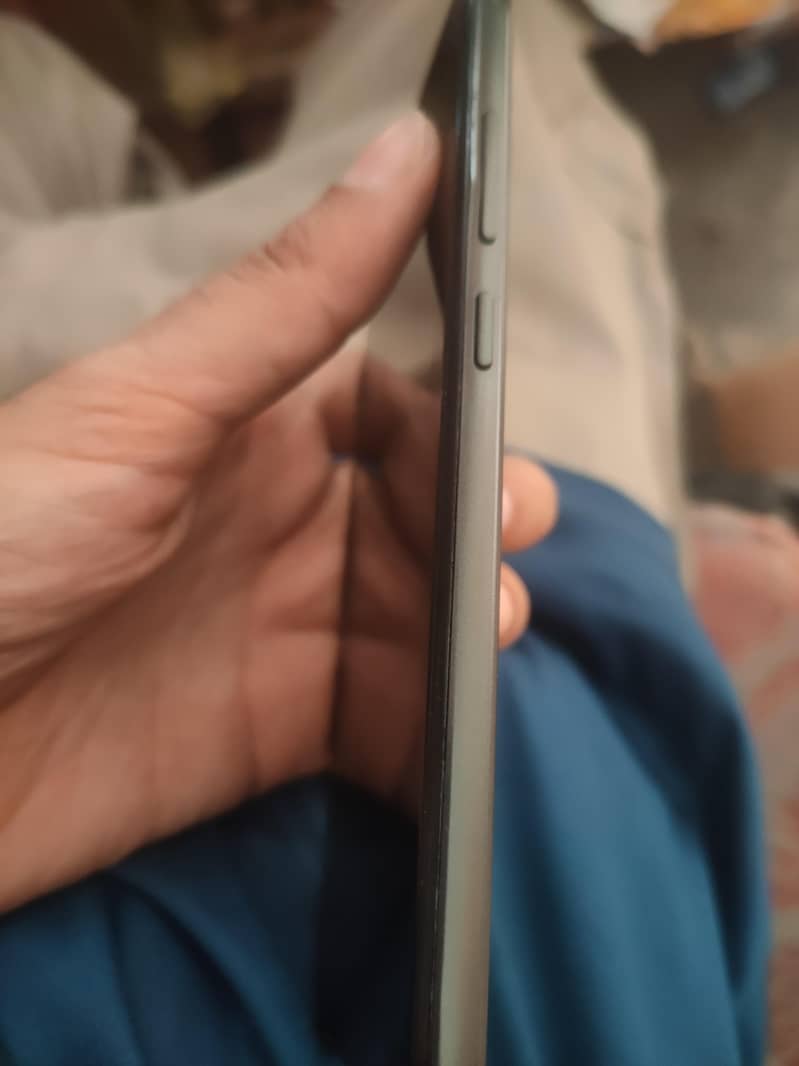 Nokia C200 6