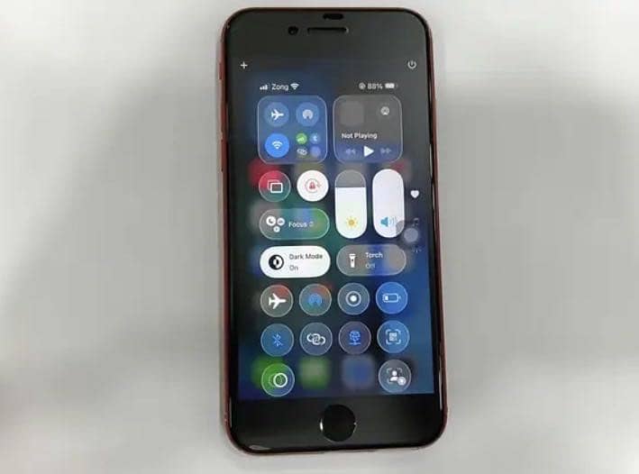 Apple iPhone SE 0