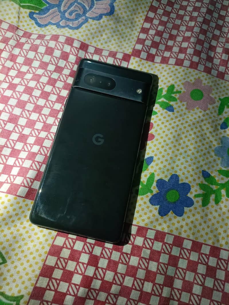 Google Pixel 7 4