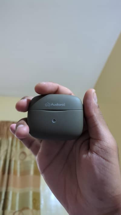 Airbuds 740 ION