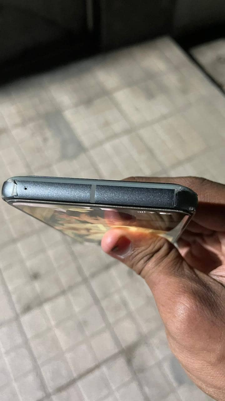 Google Pixel 8 2