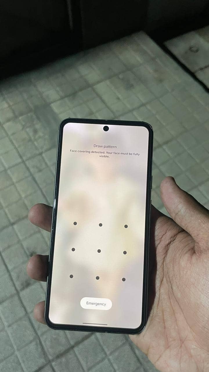Google Pixel 8 4