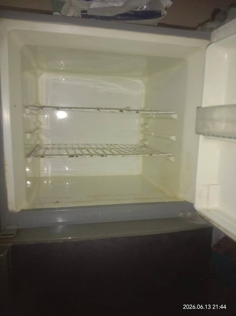 Refrigerator 9
