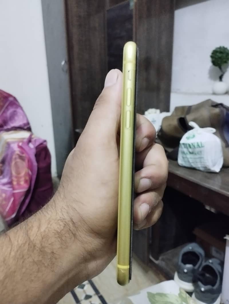 Apple iPhone 11 2
