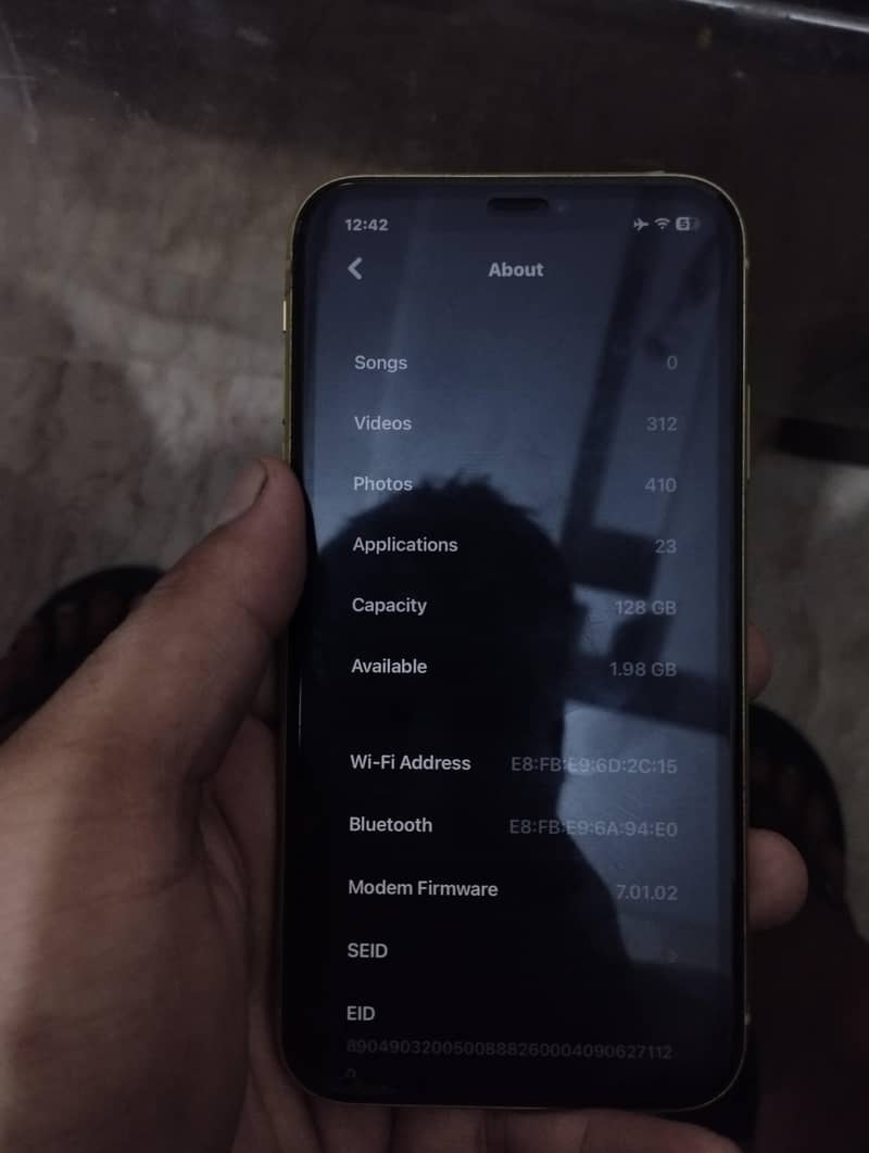 Apple iPhone 11 8