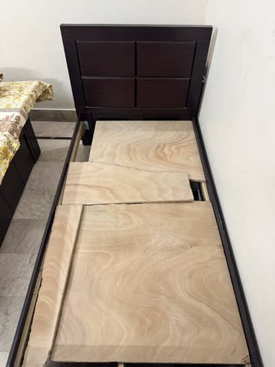 2 Single beds without mattress