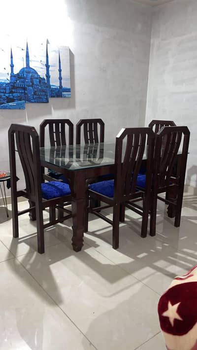 6 seater dining table -glass top