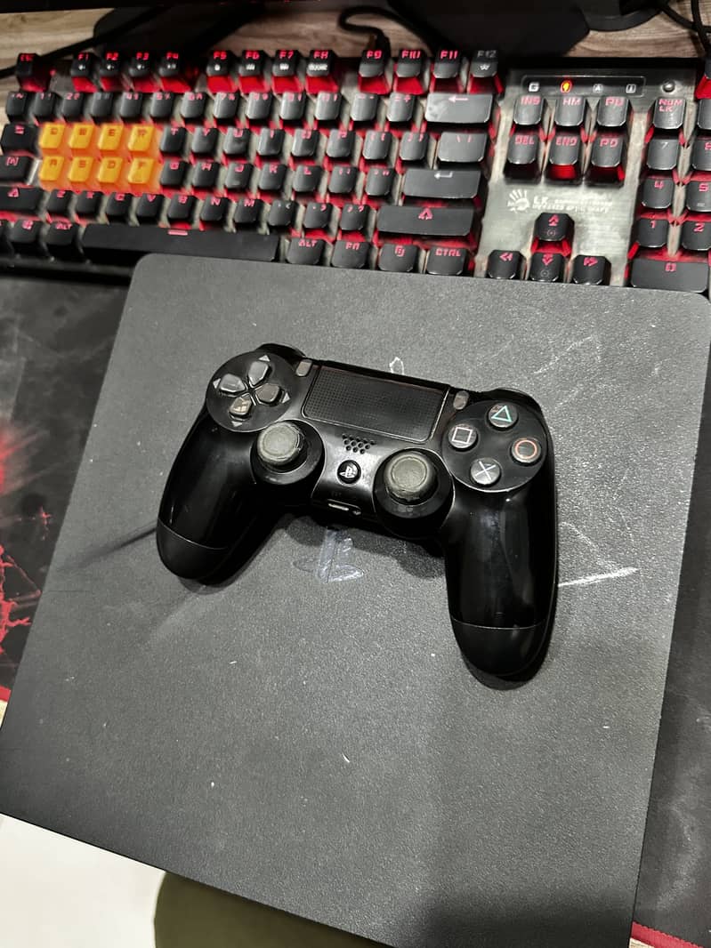 Ps4 slim 0