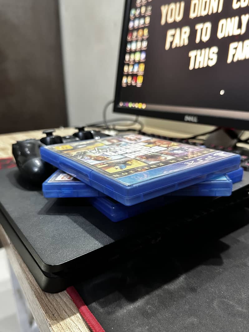 Ps4 slim 2