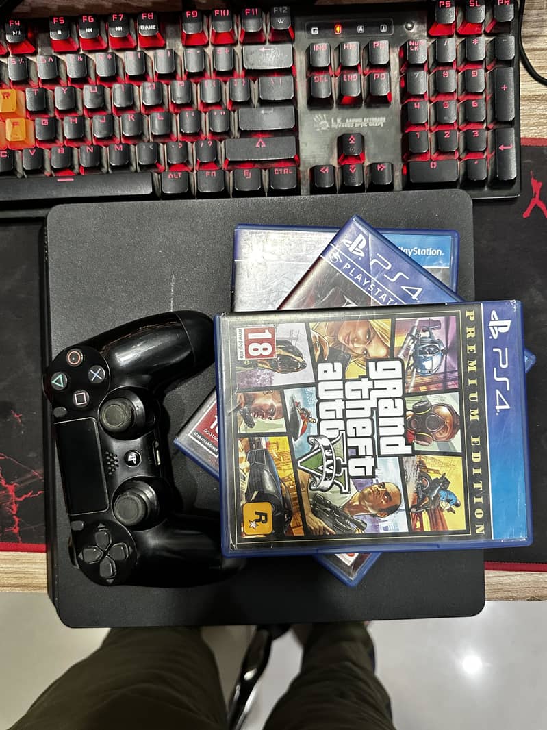 Ps4 slim 4