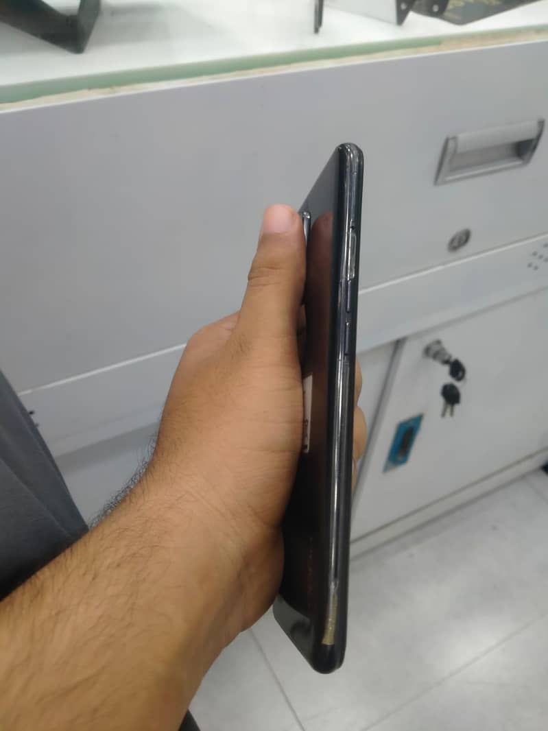 OPPO A95 1