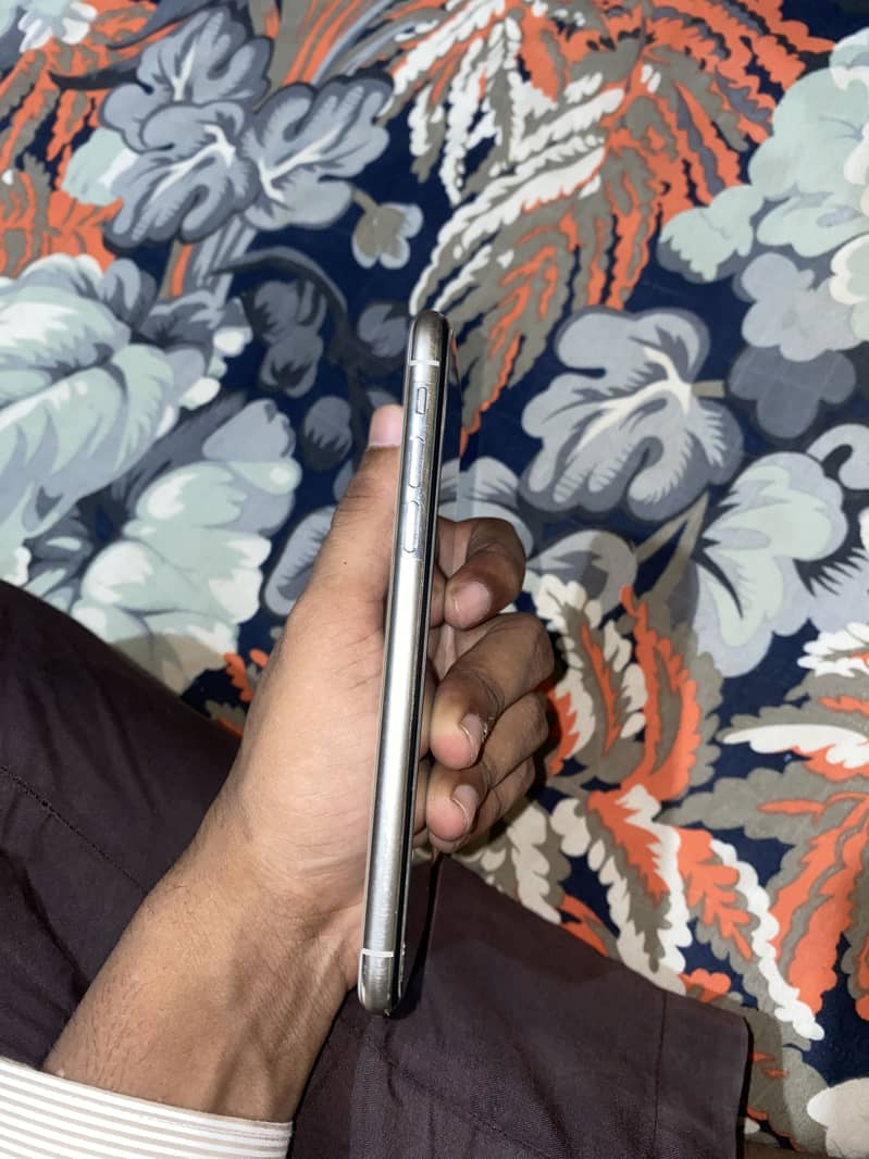 Apple iPhone X 2