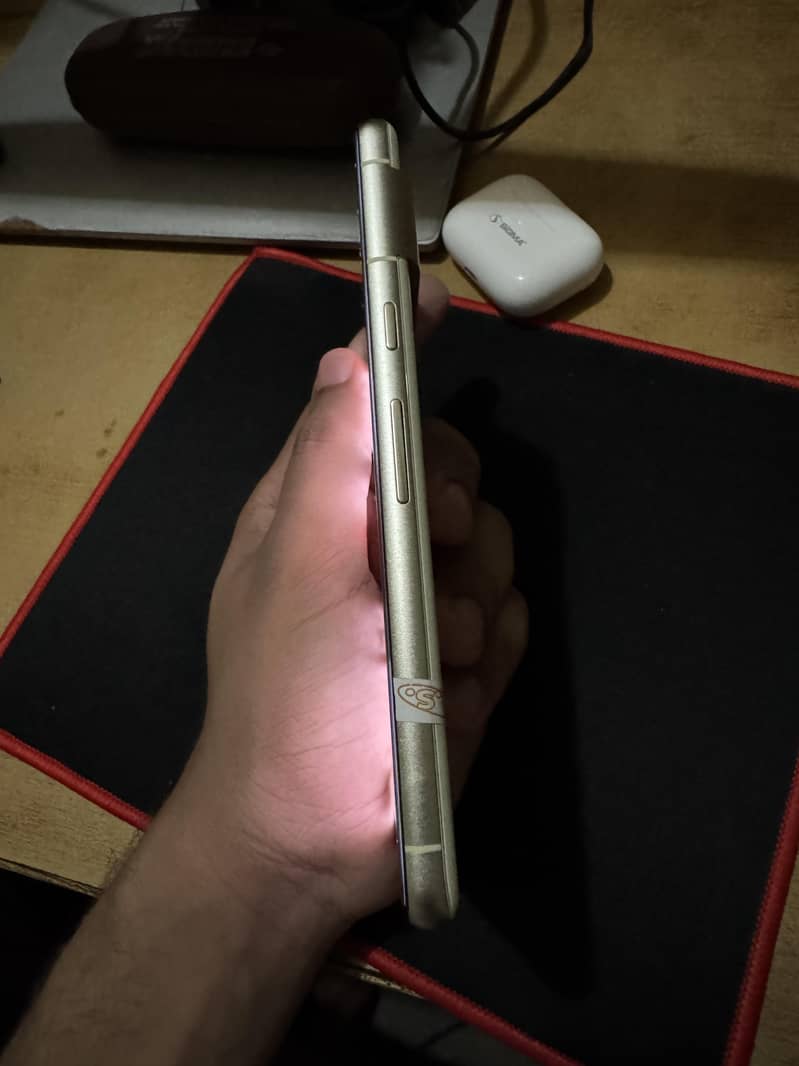 Google Pixel 7 3