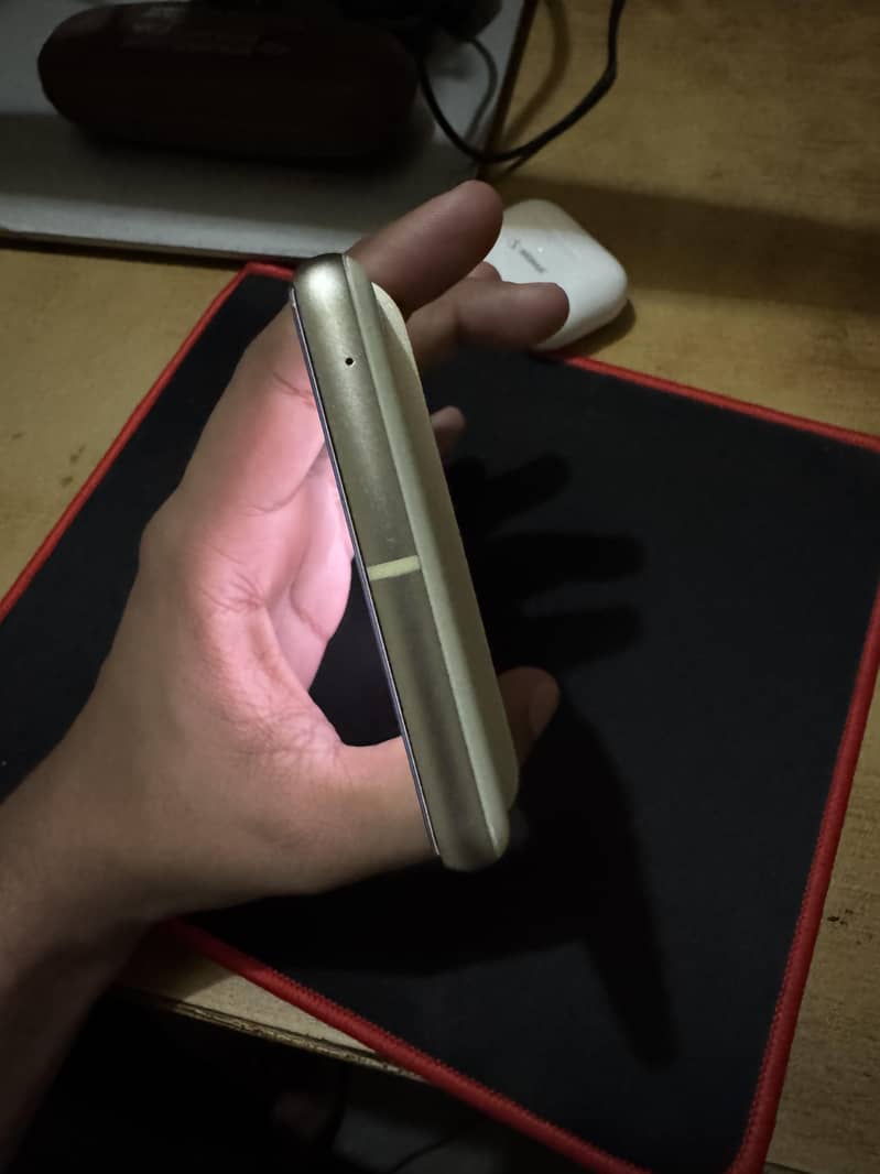 Google Pixel 7 5