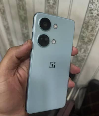 one plus ace 2v 12GB 256 Gb