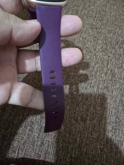 Fitbit versa 4 google pixel watch