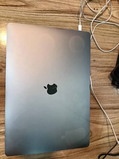 Apple MacBook Pro 15-inch 2018 (A1990)