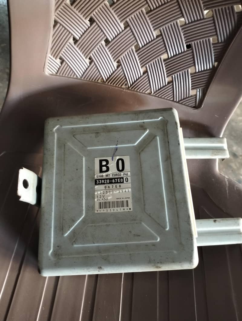 ENGINE ECU 0