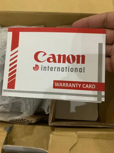 Canon EOS 4000D DSLR with 75-300mm Zoom Lens