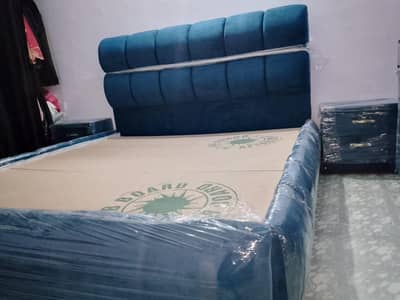 king size Bubble bed . (03709572012). whatsup