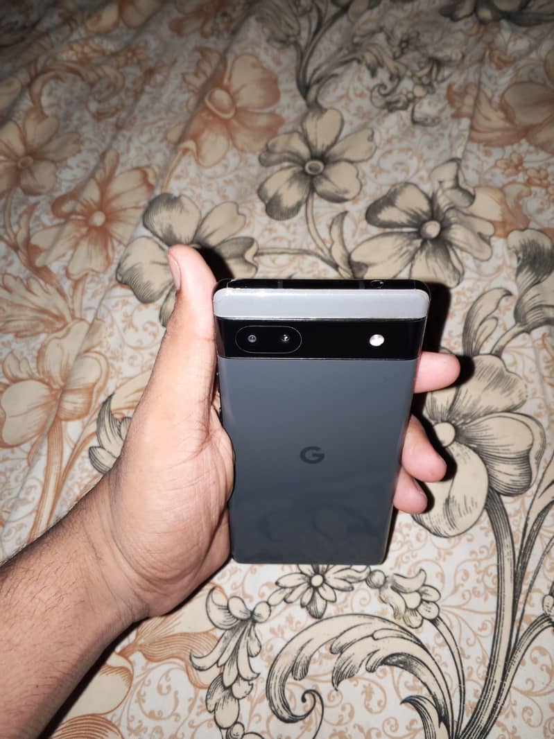Google pixel 6A 5