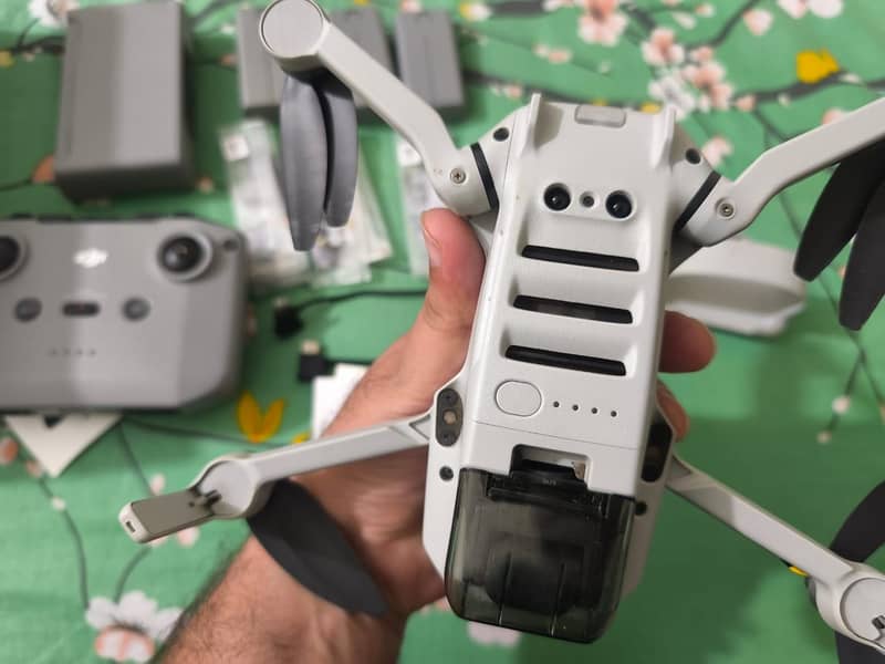 DJI mini 2 4