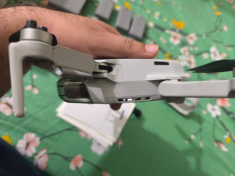 DJI mini 2 5