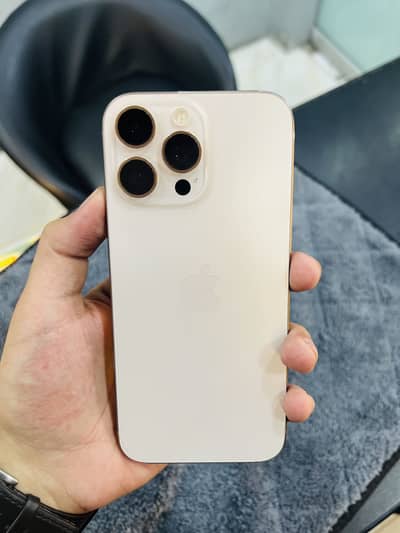 Apple iPhone 16 Pro Max