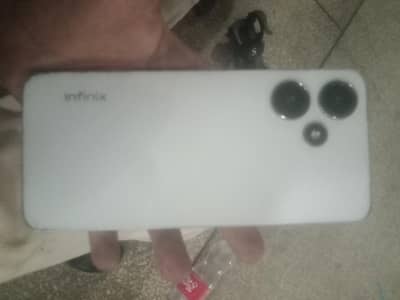 Infinix Hot 30 Play
