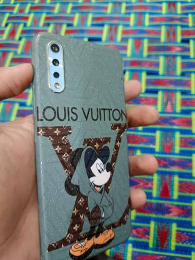 Vivo S1