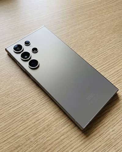 Samsung Mobile S24 Ultra non pta