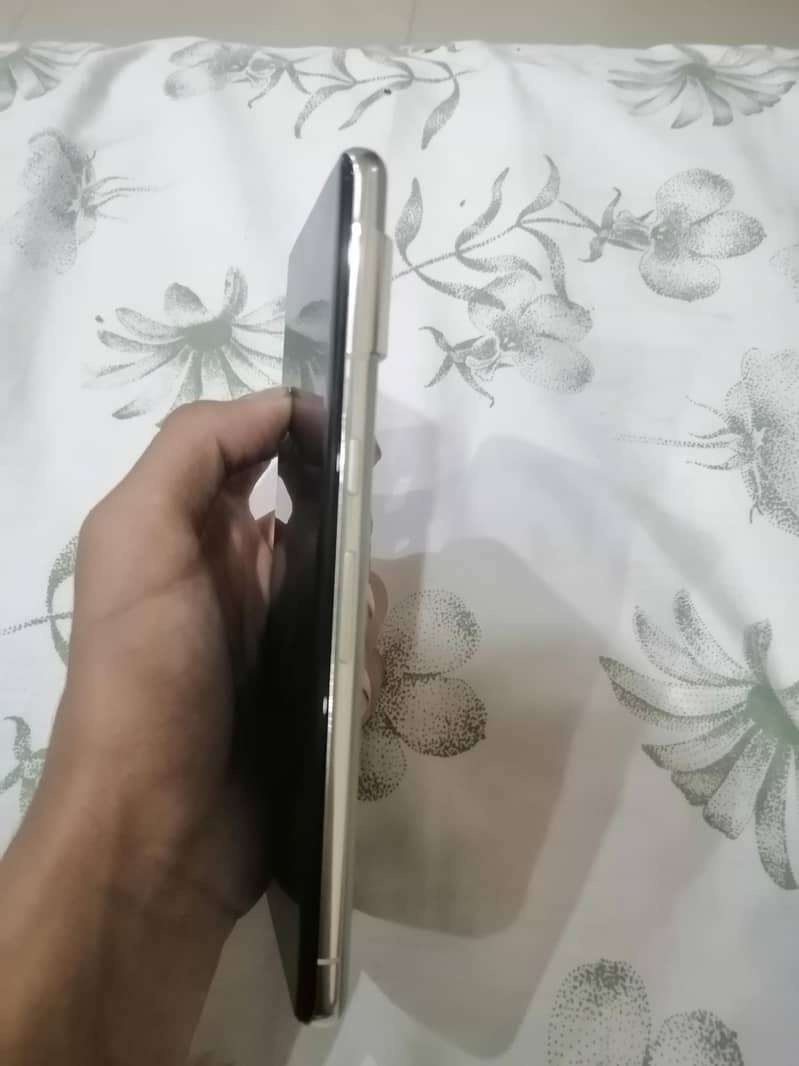Google Pixel 7 Pro 2